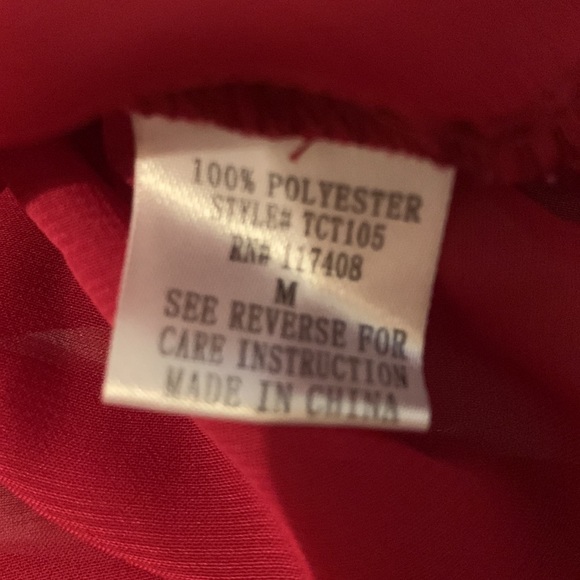 Super cute Chocolate top: faux button front, Lacy shoulders & back, great length - Picture 9 of 9